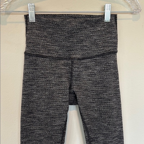 Lululemon Athletica Wunder Under 20” Heathered Grey Leggings - Picture 4 of 8
